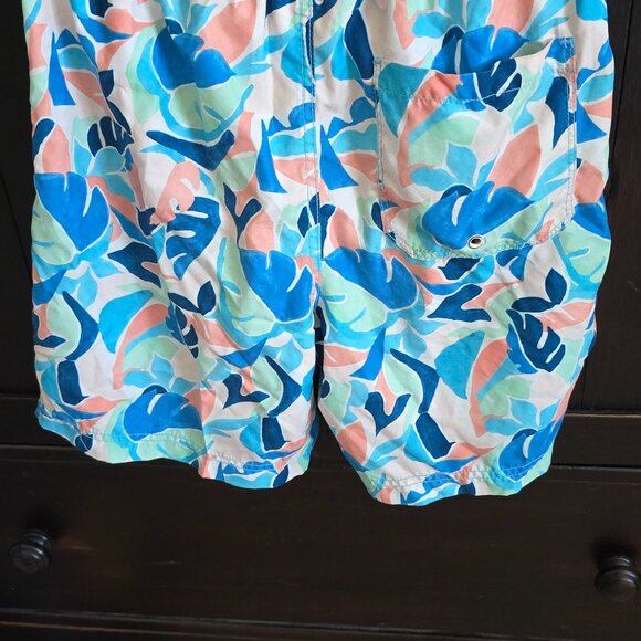 Old Navy Lot of 2 swim trunks size XXL (18) Excellent condition - Picture 4 of 7